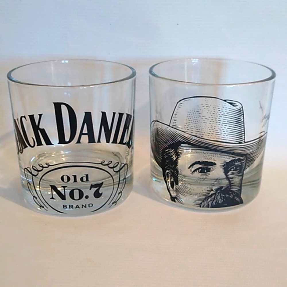 Jack Daniels Old No 7 Brand Tennessee Whiskey Rocks Bar Glasses, Signature Logo